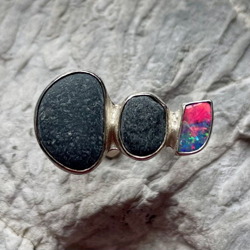 Ring Silber, Opal, Kiesel, Gabriele Maynollo